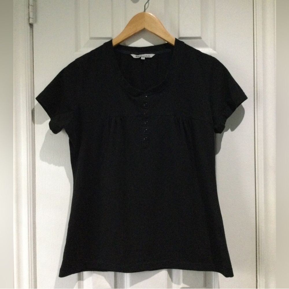 FMX Design Studio Women’s Black Short-Sleeve Henley Tee